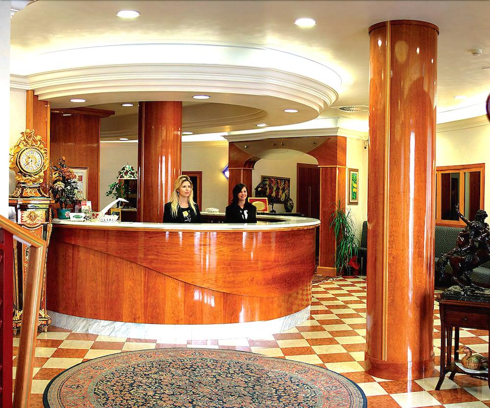 Hotel Maritan 3*